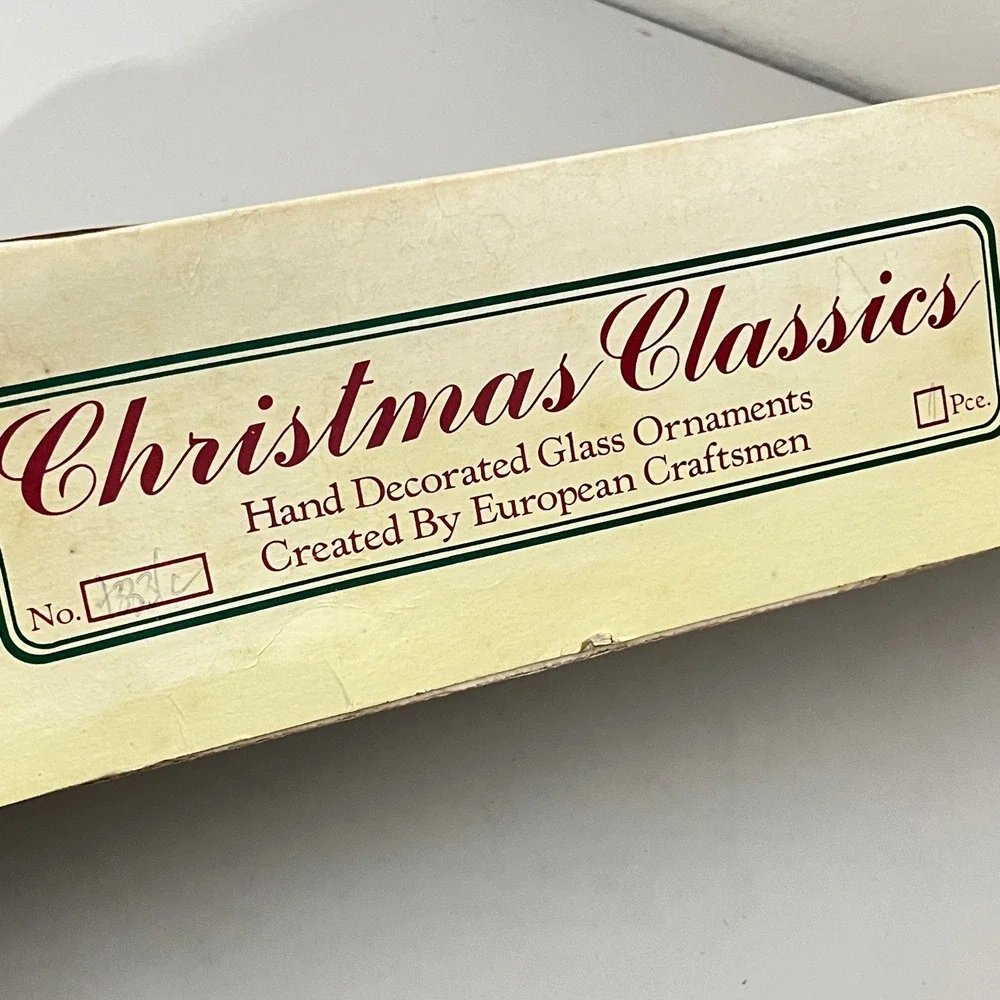 Commodore Christmas Classics Tree Topper  Clear Glass Snowflake Finial